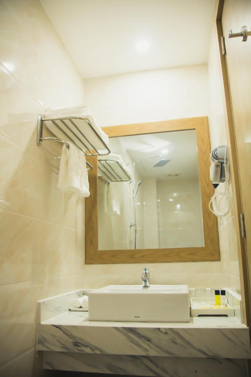 Royal Huy Hotel Vinh Phuc Vinh Yen Buitenkant foto